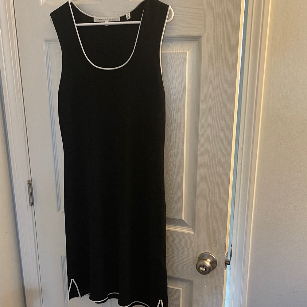 Max Studio Elegant Black Midi Dress with White Trim